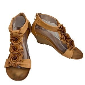 Patrizia by Spring Step Harlequin Tan Wedge Sandals Back Zip Flowers Boho Fairy
